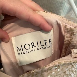 Only worn once, great condition, hemmed to 5’5. Size 14.